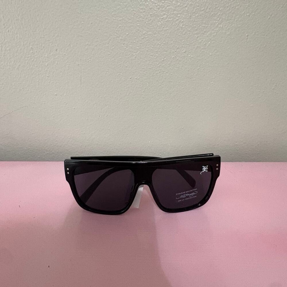 Ed Hardy Black Flat Top Shield Sunglasses Y2K Skull & Roses NWT - Picture 7 of 7